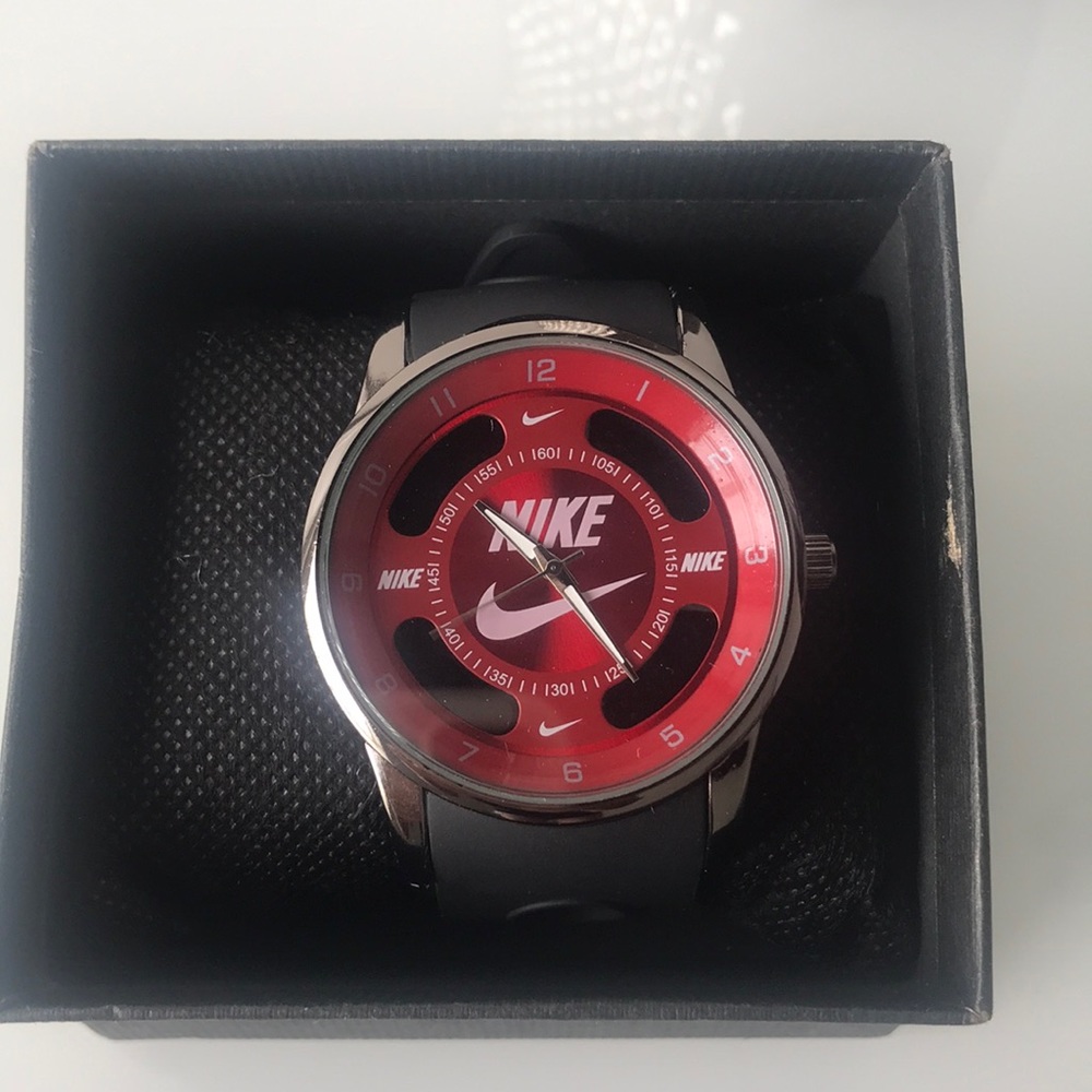 Men’s Never worn NIKE watch